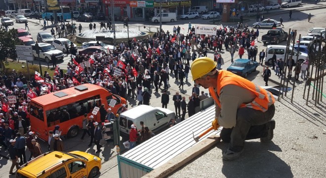 1 Mayıs ı çalışarak kutladılar