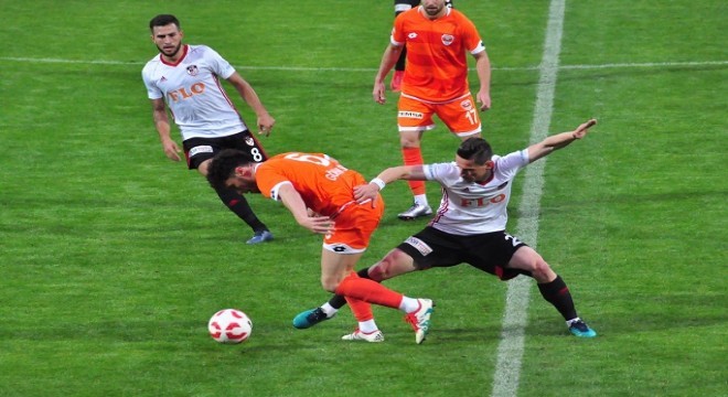 Adanaspor evinde fark yedi: 2-5