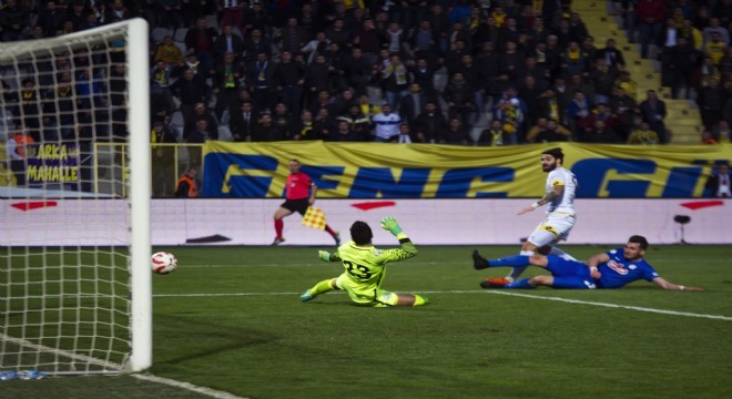 Ankaragücü evinde yenildi; 2 - 4