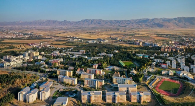 Atatürk Üniversitesi ilk 500 içinde