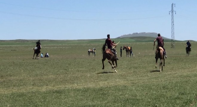 Atlı cirit heyecanı yeniden başladı