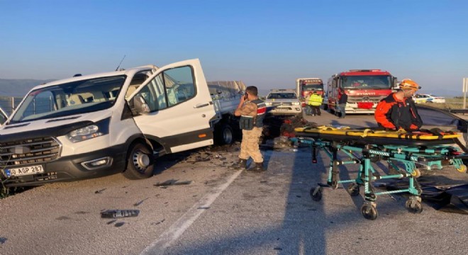 Aşkale yolunda feci kaza: 3 ölü, 3 yaralı