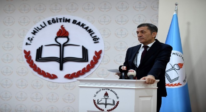 Bakan Selçuk tan öğretmen tarifi