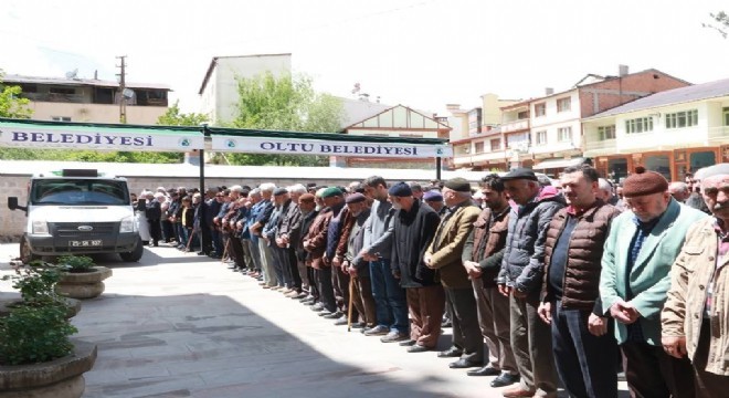 Beşkaynak, Muhtar Özcan’ı dualarla uğurladı