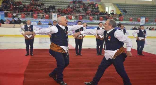 Buz üstünde Bar coşkusu