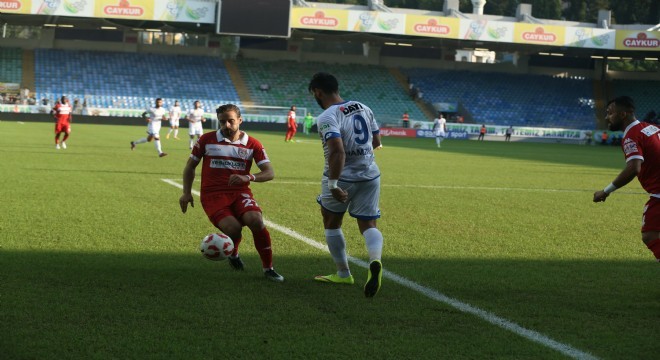 Dikkatler Gaziantep-Erzurumspor maçında