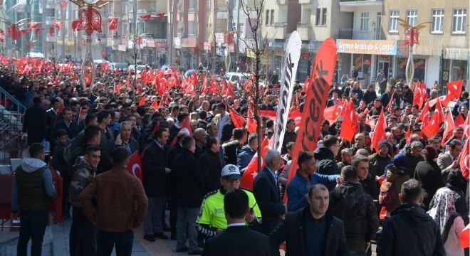 Eller Mehmetçiğe Zafer Duası için açıldı