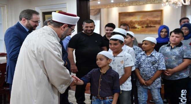 Erbaş: “İslam’ın en çok önem verdiği şey, güzel ahlak”