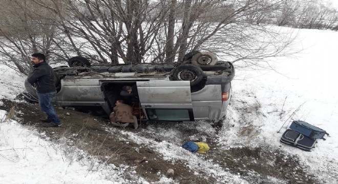 Erzincan yolunda kaza: 4 yaralı