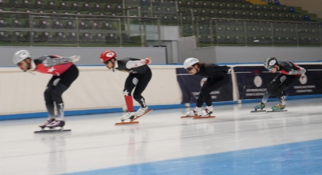Erzurum'da Kısa Kulvar Sürat Pateni heyecanı