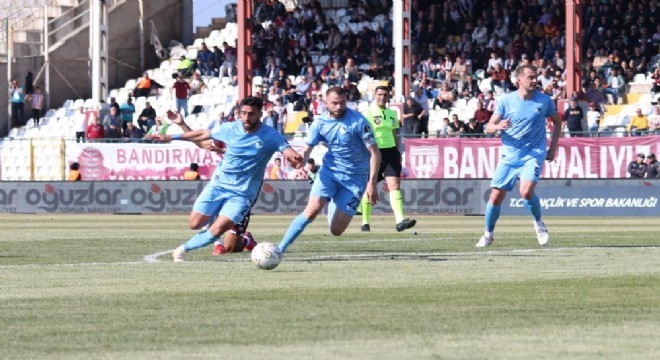 Erzurumspor deplasmanda 5, iç sahada 9’uncu oldu