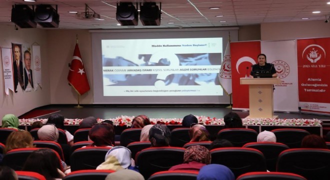 Erzurum’da 'En İyi Narkotik Polis: Annedir' eğitimi