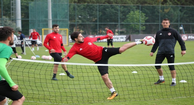 Gazişehir de play-off hazırlıkları sürüyor