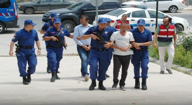 Jandarmanın dikkati sonucu yakalandılar