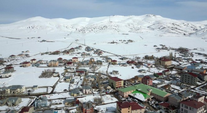 Karayazı’nın 40 yıllık tapu sorunu çözüldü