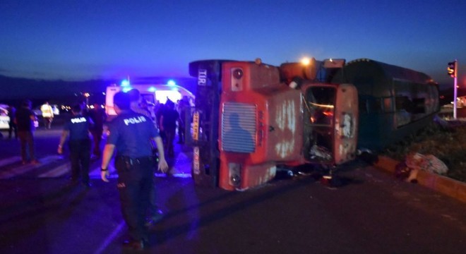 Kars yolunda kaza: 1 ölü, 4 yaralı