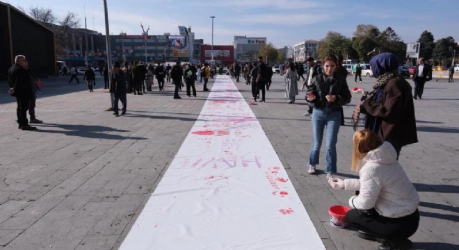 Kavukçu dan el izleriyle  Şiddete Hayır  çağrısı