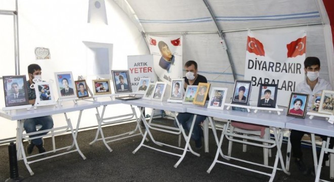 Nöbetteki aileler HDP önündeki çadıra koştu