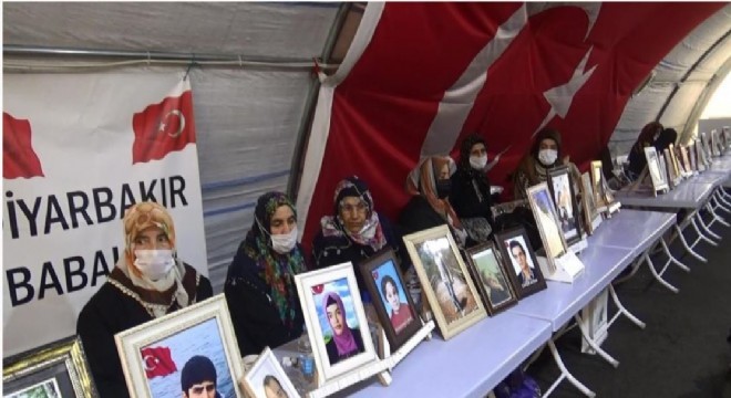 Nöbetteki ailelerden HDP’e tepki yağıyor