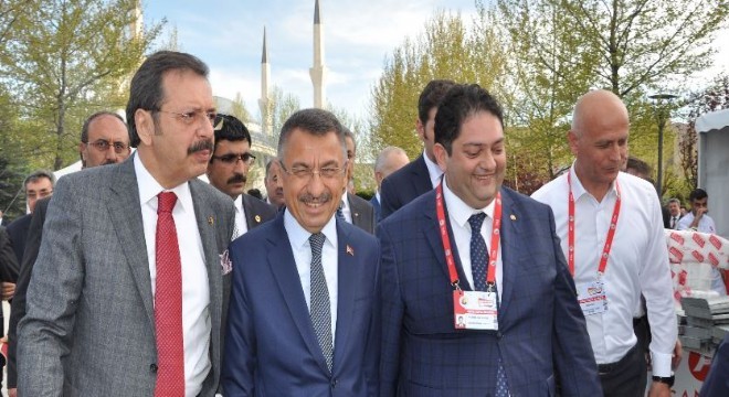 Oktay, Erzurum standını ziyaret etti