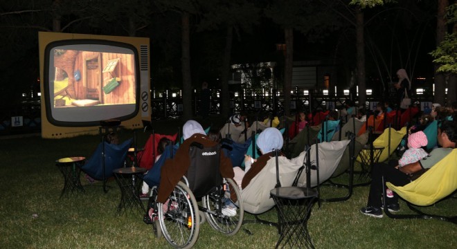 Olimpiyat Parkında Yazlık Sinema nostaljisi