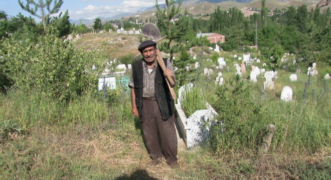 Oltu Mezarcı Yılmaz ı dualarla uğurladı