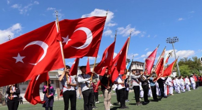 Oltu’da 19 Mayıs coşkusu doruktaydı