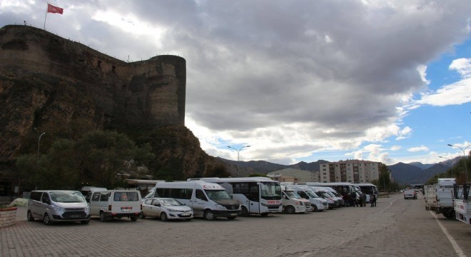 Oltu’da Servisçiler kontak kapattı