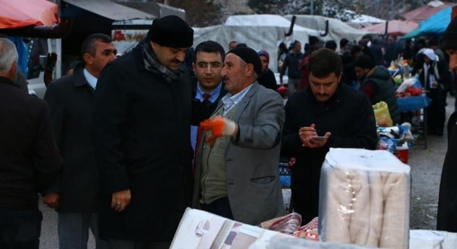 Orhan semt pazarında pazarcıların nabzını tuttu