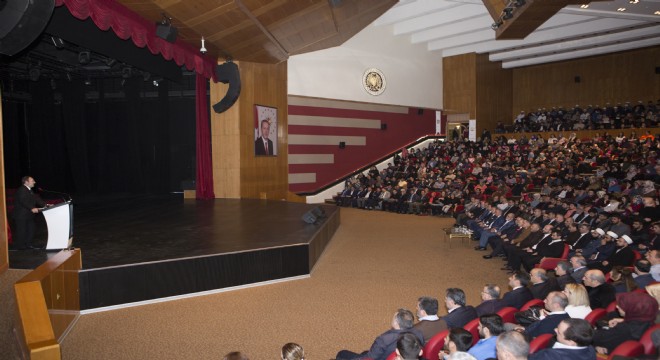 Prof. Dr. Mehmet Görmez Atatürk Üniversitesi Öğrencilerine Konferans Verdi
