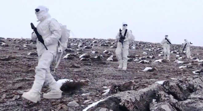 PÖH timinden karlı dağlarda nefes kesen klip