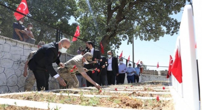 Pınarcık şehitleri gözyaşı ve dualarla anıldı