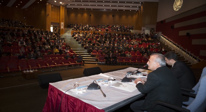 Rektör Çomaklı, Atatürk Üniversitesi İdari Personeliyle Buluştu