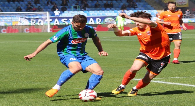 Rizespor evinde 2 puan kaybetti