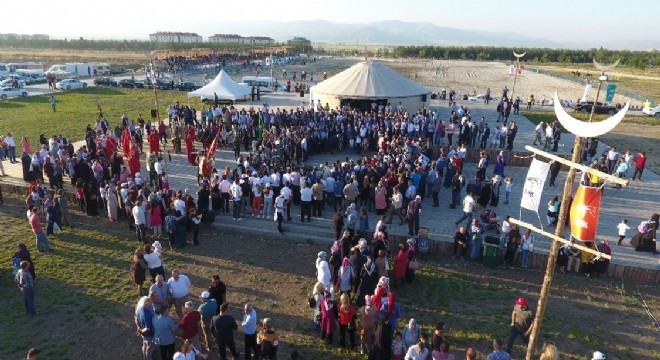 Sekmen’den Milli Şuur vurgusu