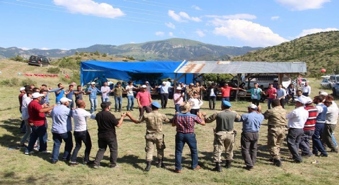 Taşlıköylüler piknik gününde buluştu