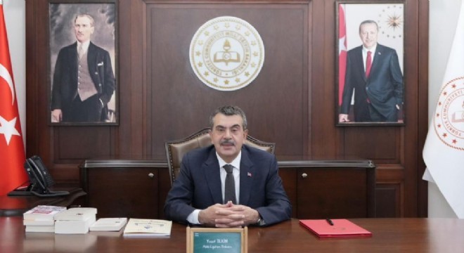 Tekin:  Cumhuriyet Türk Milletinin ortak değeridir 