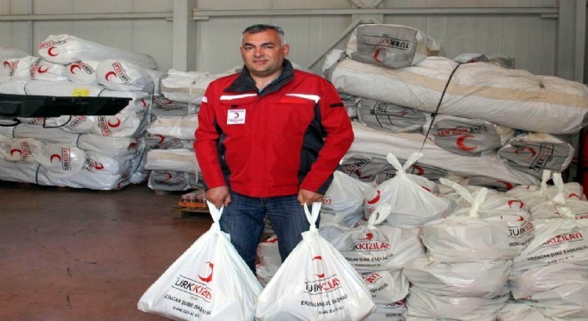 Türk Kızılayı ndan ihtiyaçlı ailelere gıda yardımı