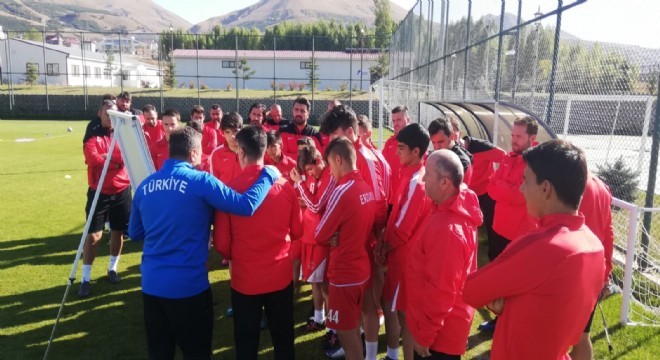 UEFA A Lisans Kursu nun ilk etabı Erzurum’da başladı
