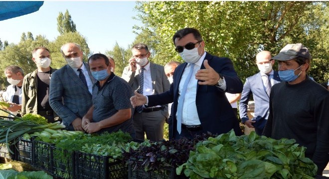 Vali Memiş çiftçilerle buluştu