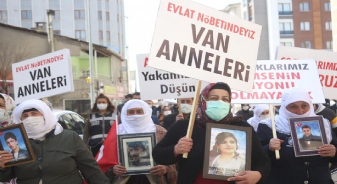 Vanlı anneler evlatlarını istiyor