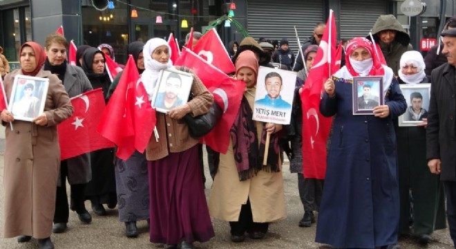 Vanlı annelerin evlat nöbeti 77’nci haftasında