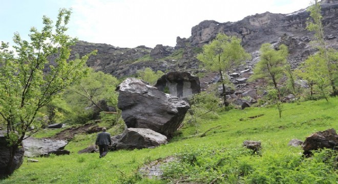 Yağmur heyelana yol açtı