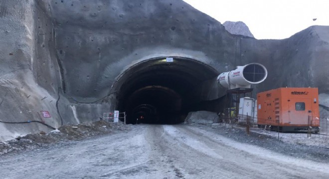 Yusufeli tünel çalışmasında kaza: 2 yaralı