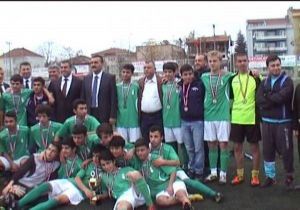 Düzce Belediyespor U-17’de Şampiyon