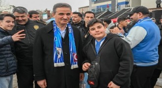 Baruş şampiyonluk coşkusunu paylaştı