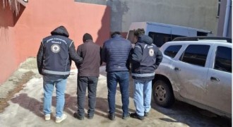 Emniyetten kaçak göçmen operasyonu