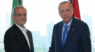Erdoğan Pezeşkiyan ile görüştü