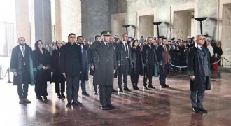 Erzurum Barosu’ndan Anıtkabir’e ziyaret