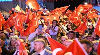 Erzurum’da demokrasi nöbeti